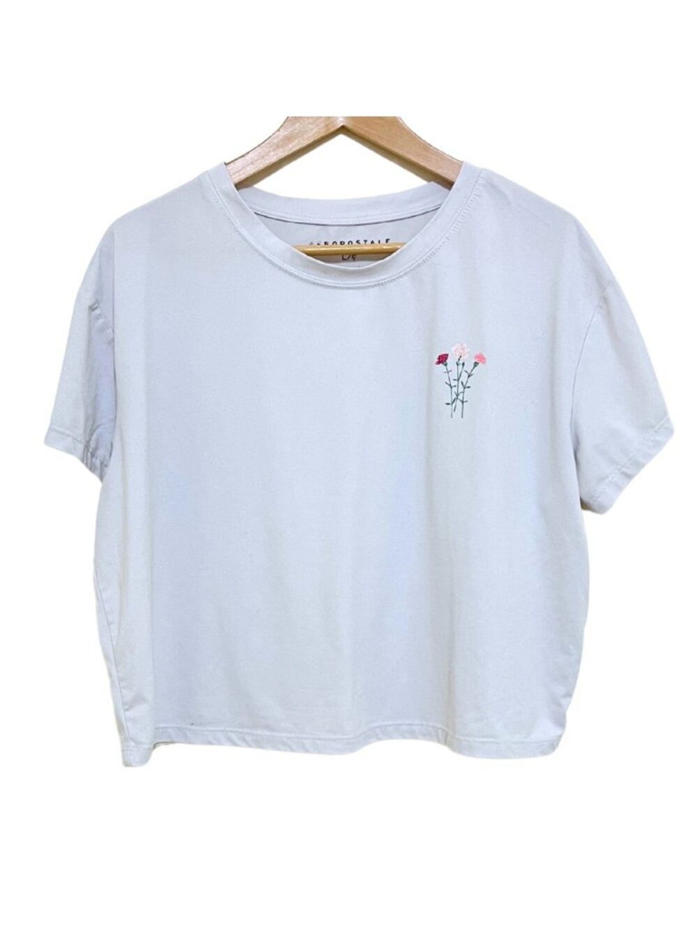 Aéropostale White Cropped Embroidered Rose Floral Detail T-Shirt – L